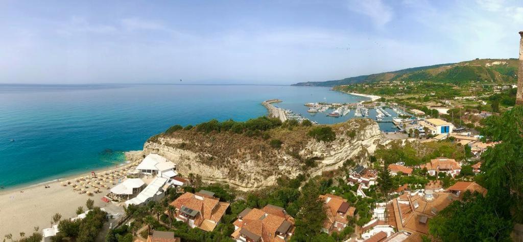 The Queen Tropea Esterno foto