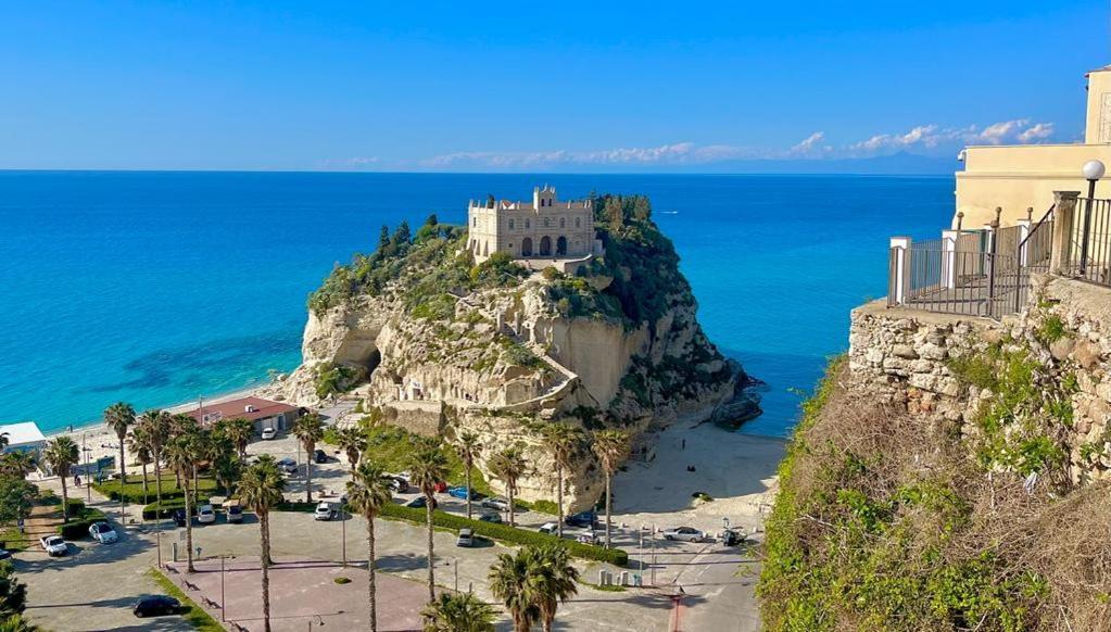 The Queen Tropea Esterno foto