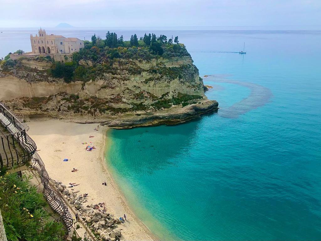 The Queen Tropea Esterno foto